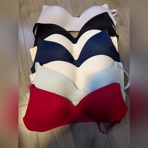 La SENZA Multi-Pack T-Shirt Bras in Red, Navy, Black, White, Light Blue, Cream